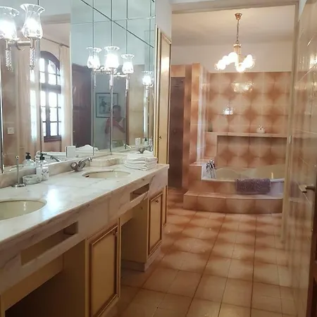 Louvain Villa Cabo Blanco